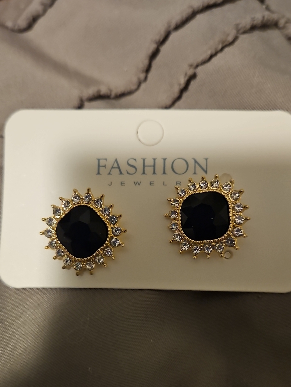 BRAND NEW ** Black and Gold Sunburst Crystal Stud Earrings